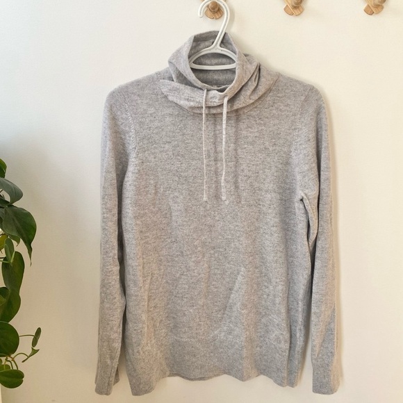 LL Bean 100% cashmere sweater - Picture 1 of 4